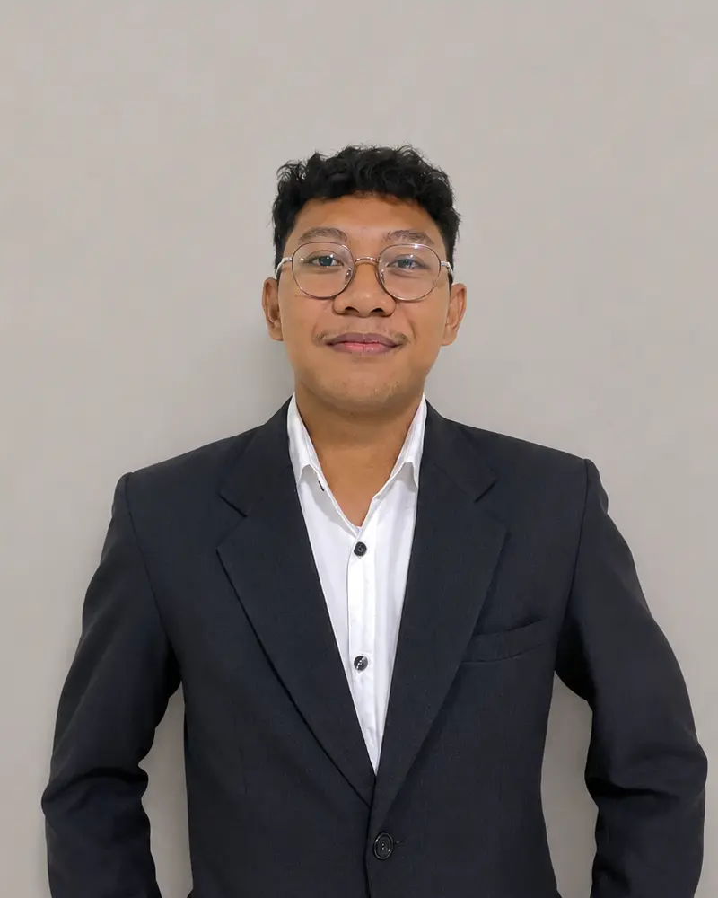 Guntur Awal Ramadhan, Direktur Keuangan